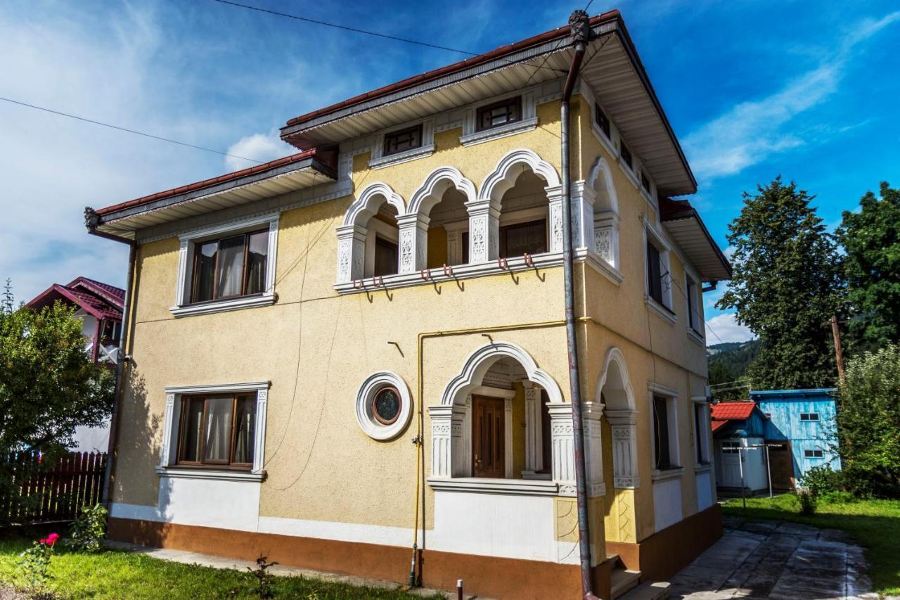 Casa Comfort Campulung Moldovenesc Ngoại thất bức ảnh